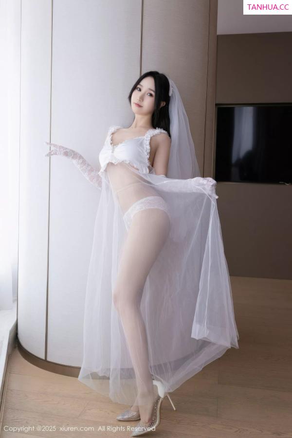   [XiuRen]高清写真图 2025.10.15 No.10871 杏子Yada 轻透白纱第14张图片